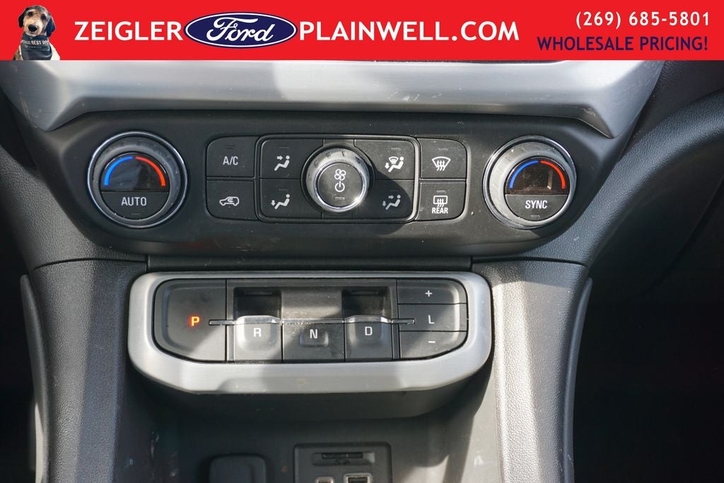 2023 GMC Acadia SLT LUX TECH & PREFERED PKG NAV 3RD ROW 4X4 TOW PKG
