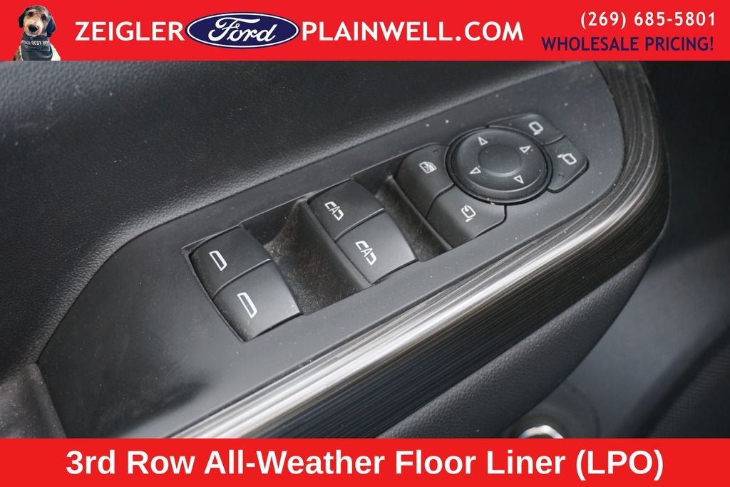 2023 GMC Acadia SLT LUX TECH & PREFERED PKG NAV 3RD ROW 4X4 TOW PKG