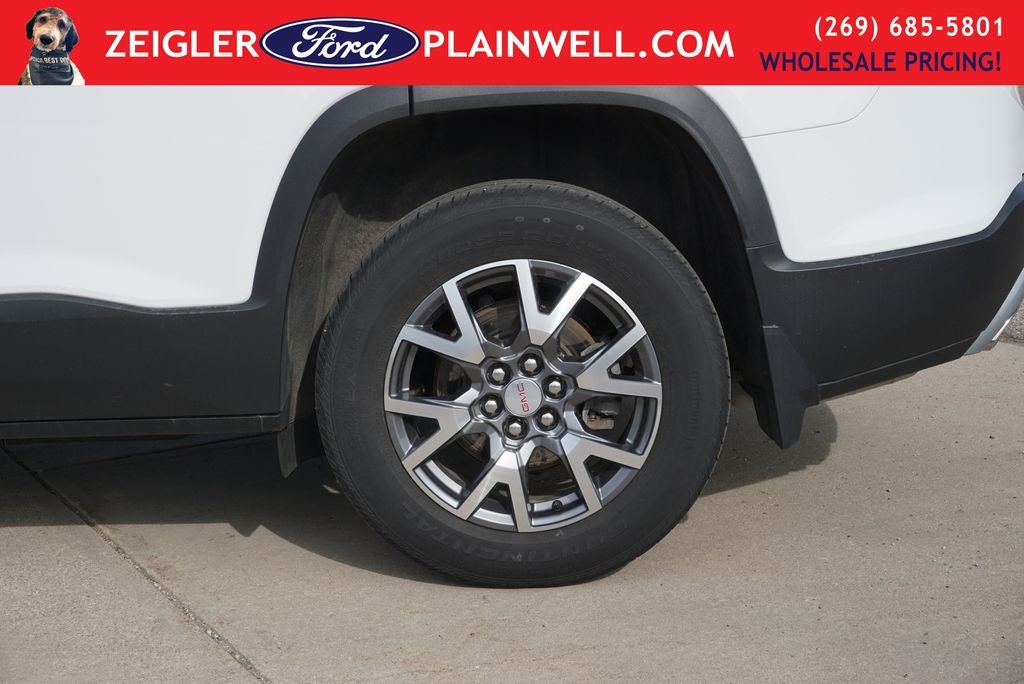 2023 GMC Acadia SLT LUX TECH & PREFERED PKG NAV 3RD ROW 4X4 TOW PKG