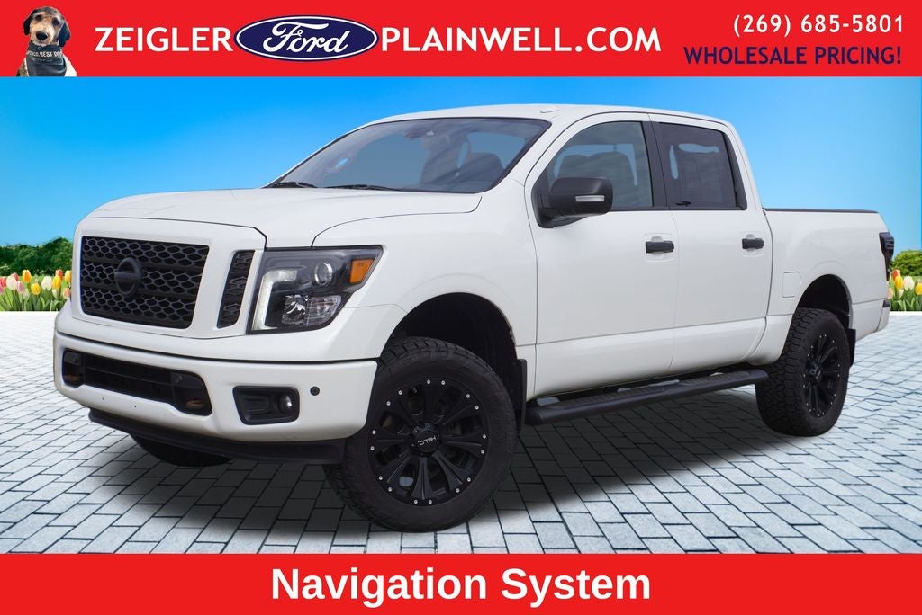 2018 Nissan Titan SL MIDNIGHT EDITION CREW CAB 4x4 LEATHER NAVIGATION 2