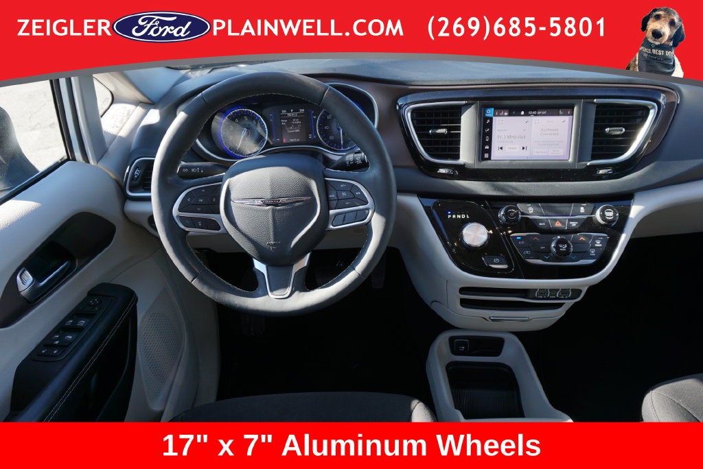 2023 Chrysler Voyager LX