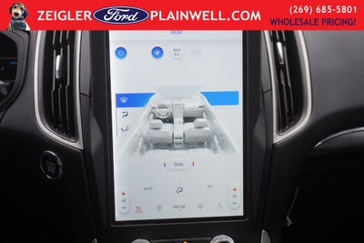 2024 Ford Edge ST Line AWD Panoramic Roof Heated Seats & Steering Convien