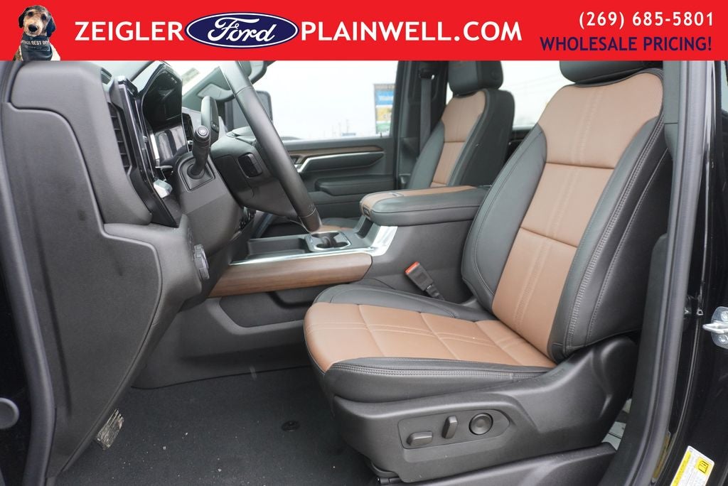 2024 Chevrolet Silverado 2500HD High Country Crew Cab 4x4 Duramax Turbo Diesel Leather Nav Moon