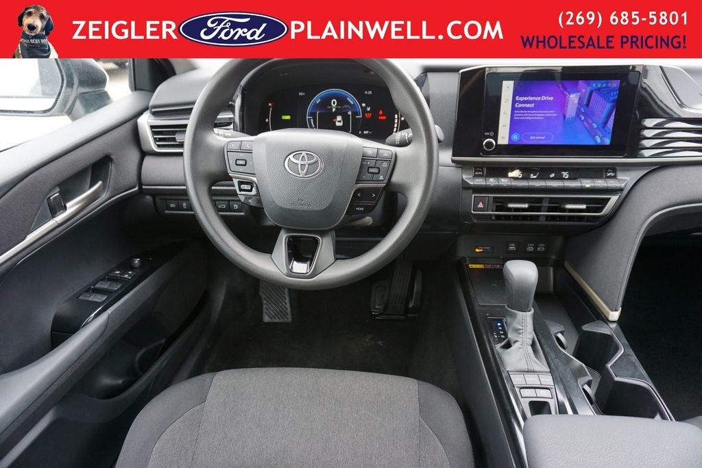 2025 Toyota Camry LE HYBRID