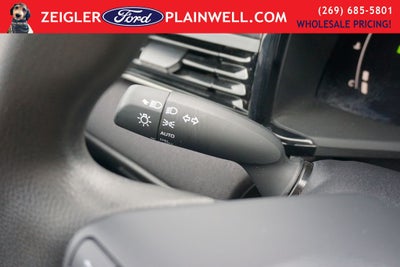 2025 Toyota Camry LE HYBRID