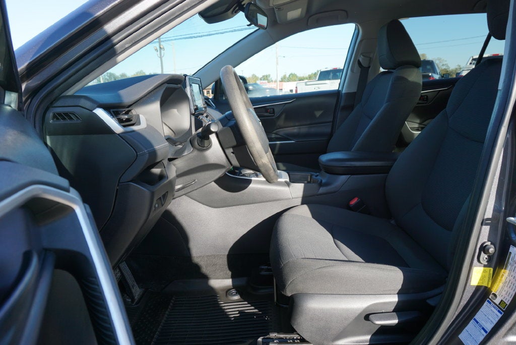 2021 Toyota RAV4 Hybrid LE