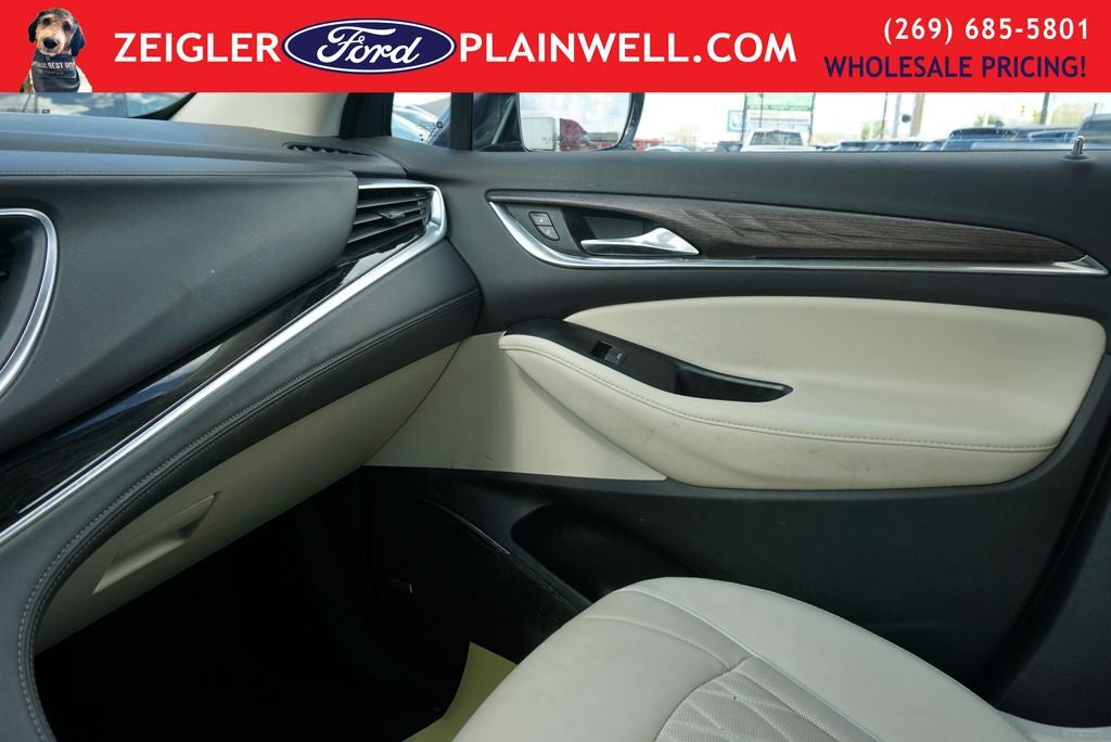 2023 Buick Enclave Avenir AWD Tech Pkg Heated Leather Moonroof 3rd Row
