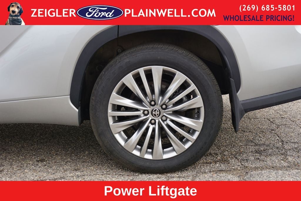 2025 Toyota Highlander Hybrid Platinum