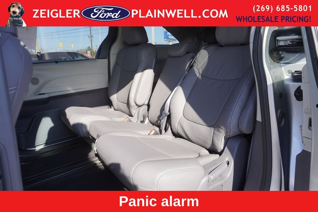 2021 Toyota Sienna LE 8 Passenger