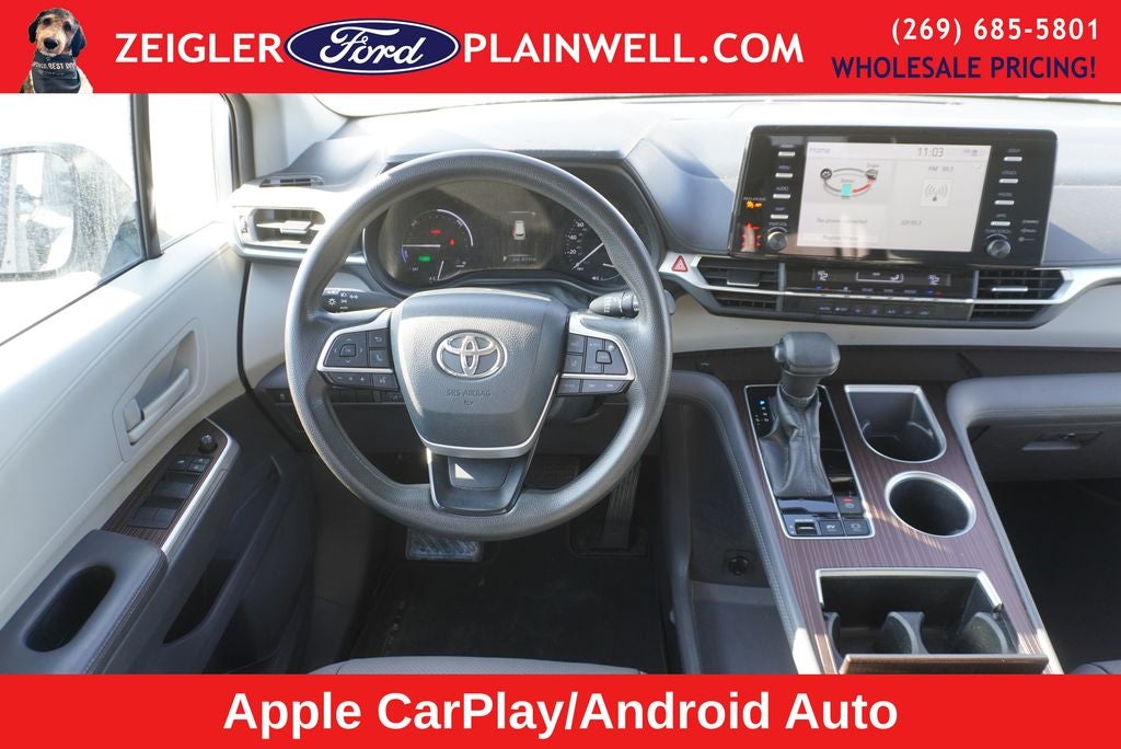 2021 Toyota Sienna LE 8 Passenger