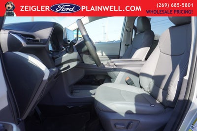 2021 Toyota Sienna LE 8 Passenger