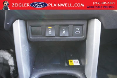 2023 Toyota Corolla Cross XLE AWD MOONROOF HEATED LEATHER BLIS REAR CAMERA