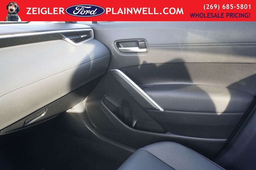 2023 Toyota Corolla Cross XLE AWD MOONROOF HEATED LEATHER BLIS REAR CAMERA