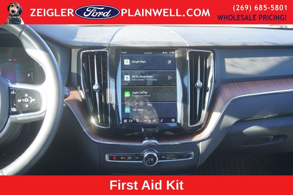 2023 Volvo XC60 Recharge Plug-In Hybrid T8 Plus Dark Theme