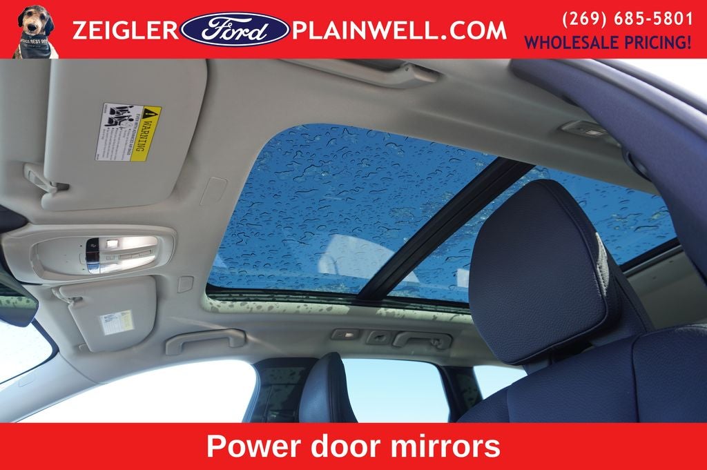 2023 Volvo XC60 Recharge Plug-In Hybrid T8 Plus Dark Theme