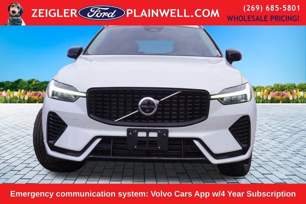 2023 Volvo XC60 Recharge Plug-In Hybrid T8 Plus Dark Theme
