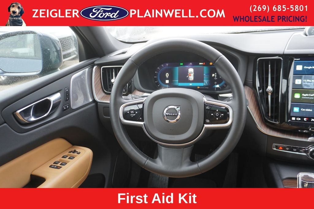 2023 Volvo XC60 B5 Ultimate Bright Theme PANORAMIC ROOF AWD HEATED LEATHER REAR CAMERA