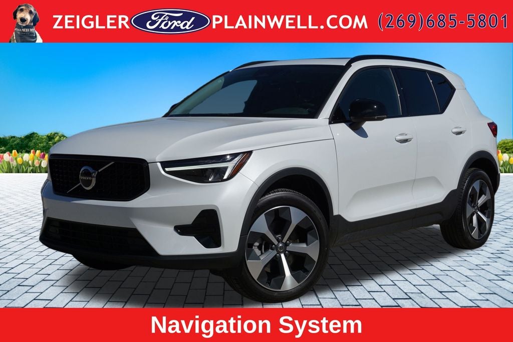 2024 Volvo XC40 B5 Core AWD HEATED LEATHER MOONROOF NAVIGATION