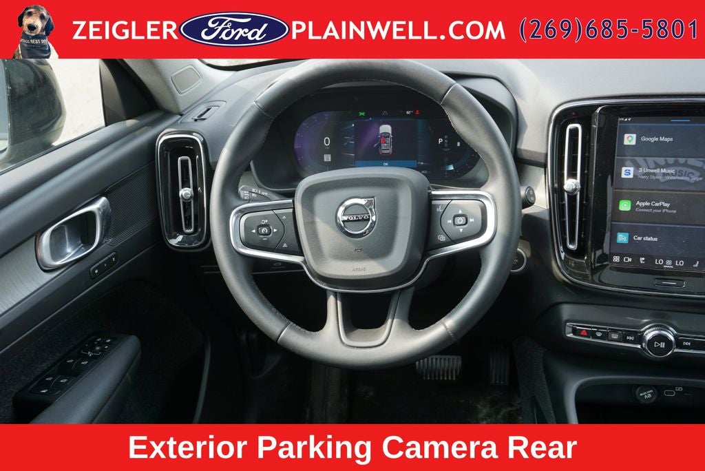 2023 Volvo XC40 B5 Plus Dark Theme AWD Heated Leather Power Moonroof Nav Rear Camera