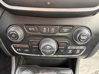 2023 Jeep Cherokee Altitude * Certified Pre-Owned *