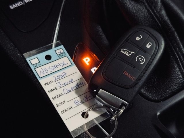 2022 Jeep Cherokee Latitude Lux 4x4