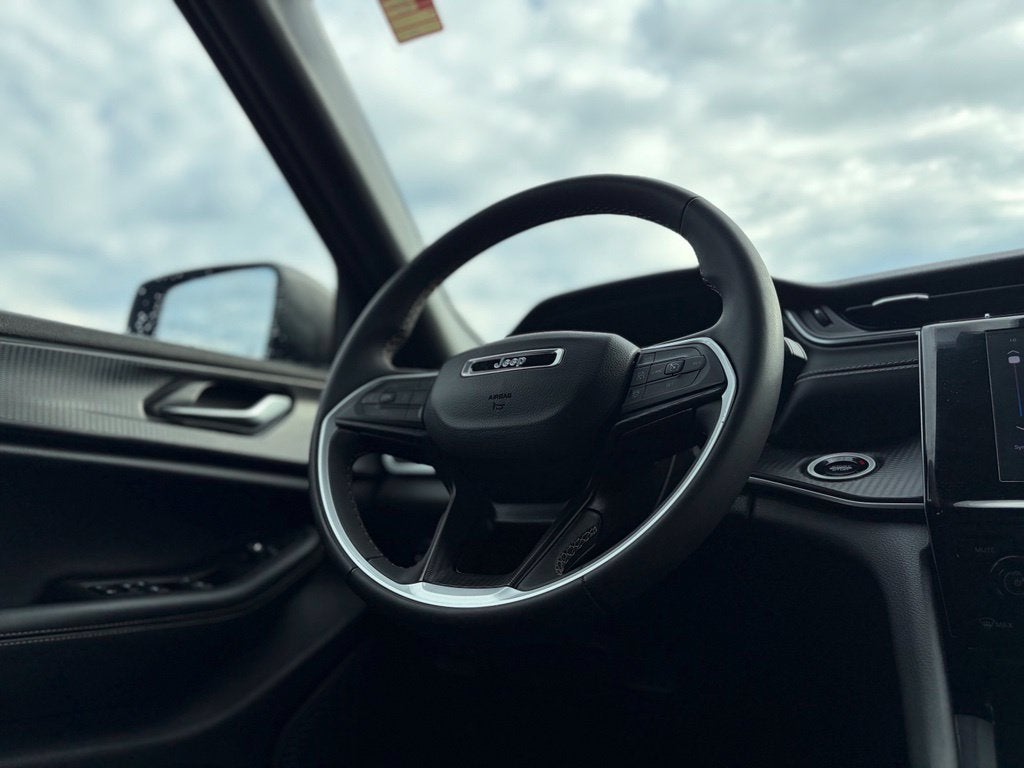 2024 Jeep Grand Cherokee Laredo X