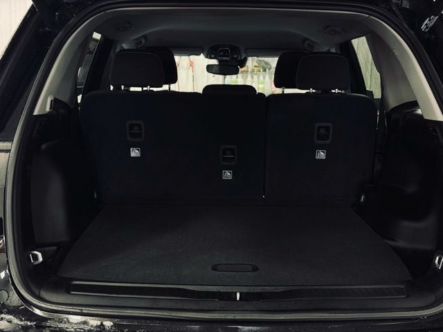 2023 Jeep Grand Cherokee Laredo 4x4