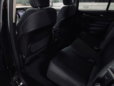 2023 Jeep Grand Cherokee Laredo 4x4