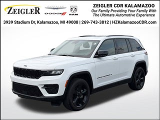 2023 Jeep Grand Cherokee Altitude X * Certified Pre-Owned *
