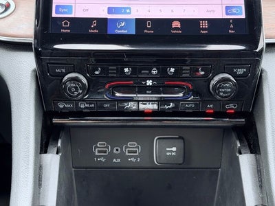2025 Jeep Grand Cherokee Summit 4x4