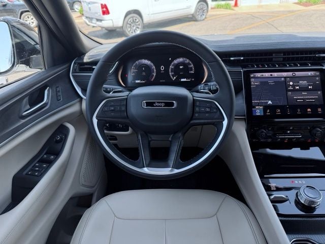 2025 Jeep Grand Cherokee L Limited 4x4