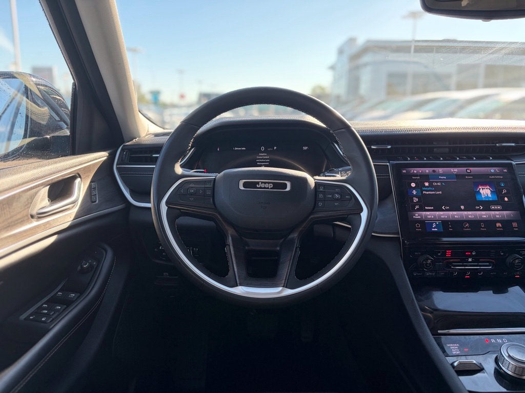 2023 Jeep Grand Cherokee L Limited * Certified Pre-Owned *