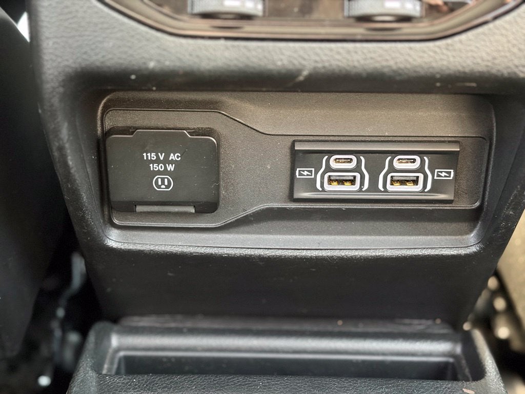 2024 Jeep Grand Cherokee L Limited * Certified Pre-Owned *