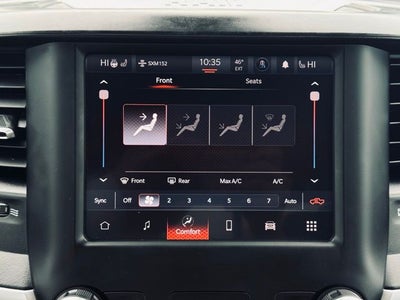 2022 RAM 1500 Big Horn Crew Cab 4x4 5'7' Box