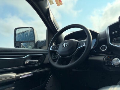 2025 RAM 1500 Laramie Crew Cab 4x4 5'7' Box
