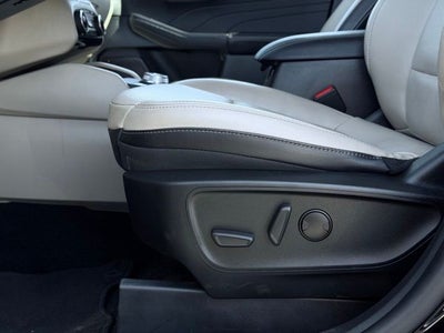 2022 Ford Escape Hybrid Titanium Hybrid