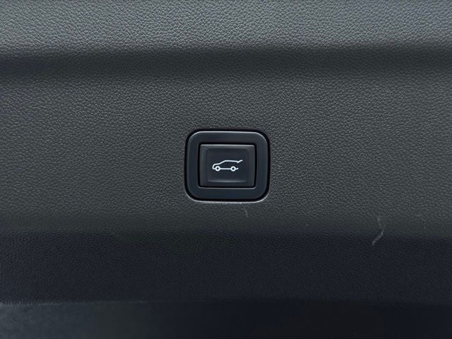2023 GMC Yukon 4WD SLT