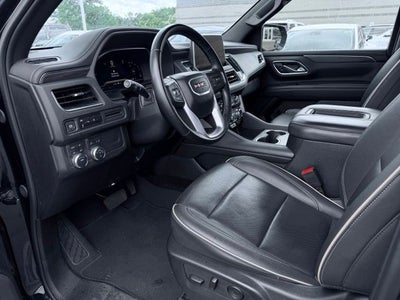 2024 GMC Yukon 4WD SLT