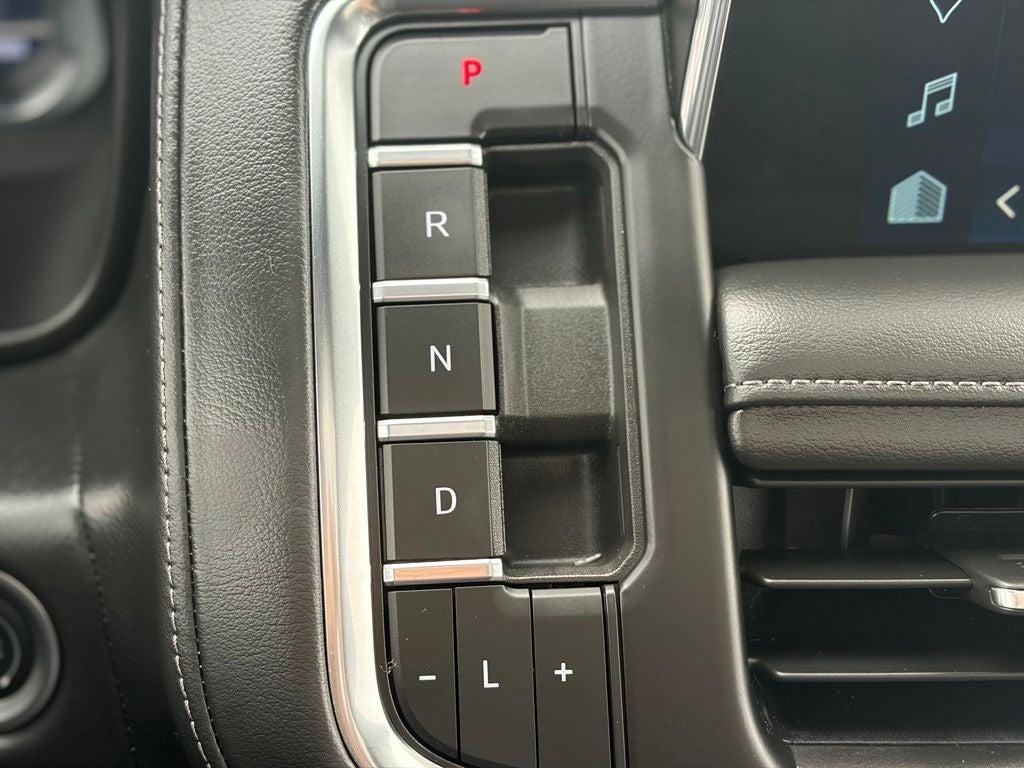 2024 Chevrolet Suburban 4WD Z71
