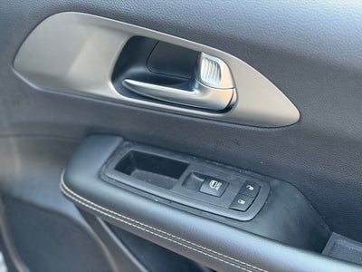 2025 Chrysler Pacifica Select * Certified Pre-Owned *