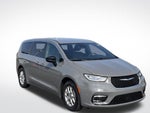 2025 Chrysler Pacifica Select * Certified Pre-Owned *