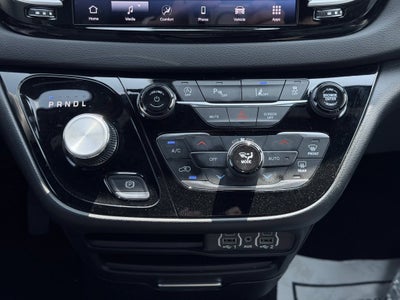 2025 Chrysler Pacifica Select * Certified Pre-Owned *