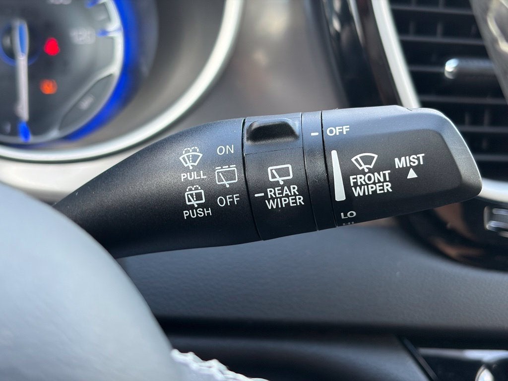 2025 Chrysler Pacifica Select * Certified Pre-Owned *