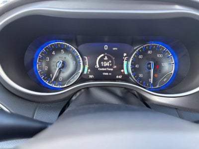 2025 Chrysler Pacifica Select * Certified Pre-Owned *