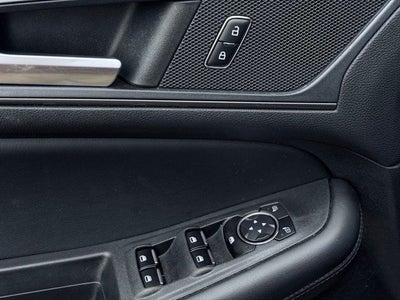 2022 Ford Edge SE