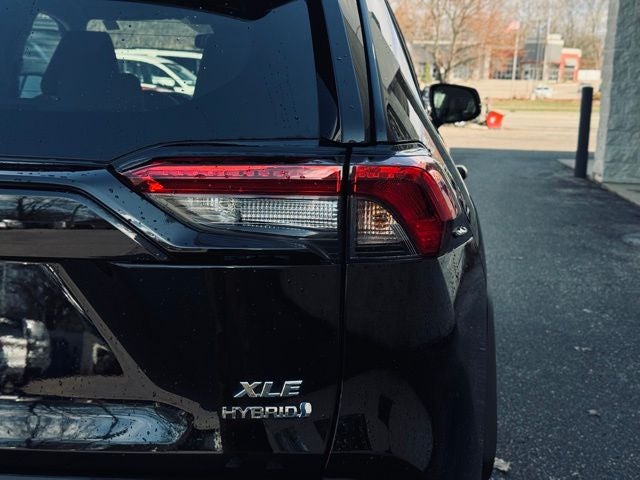 2024 Toyota RAV4 Hybrid XLE