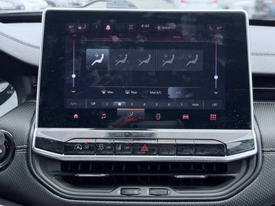 2023 Jeep Compass Altitude 4x4