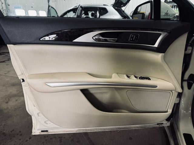 2014 Lincoln MKZ Base