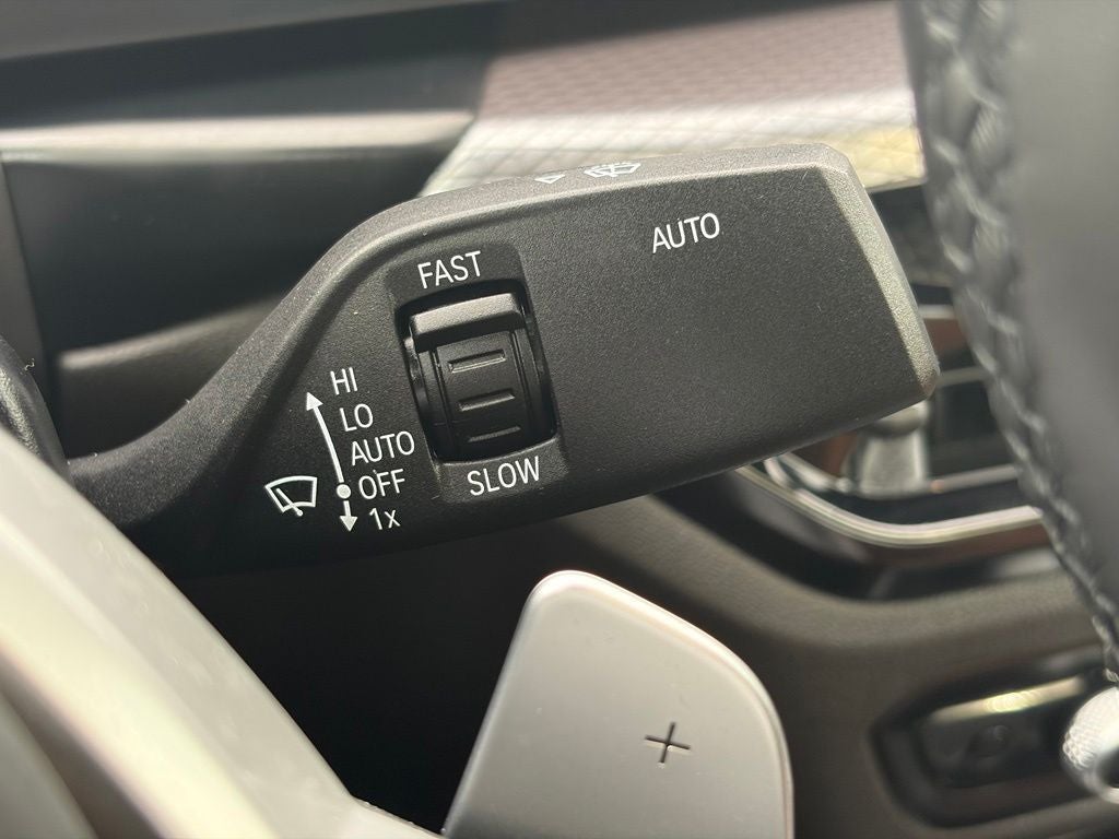 2025 BMW 2 Series 230i xDrive