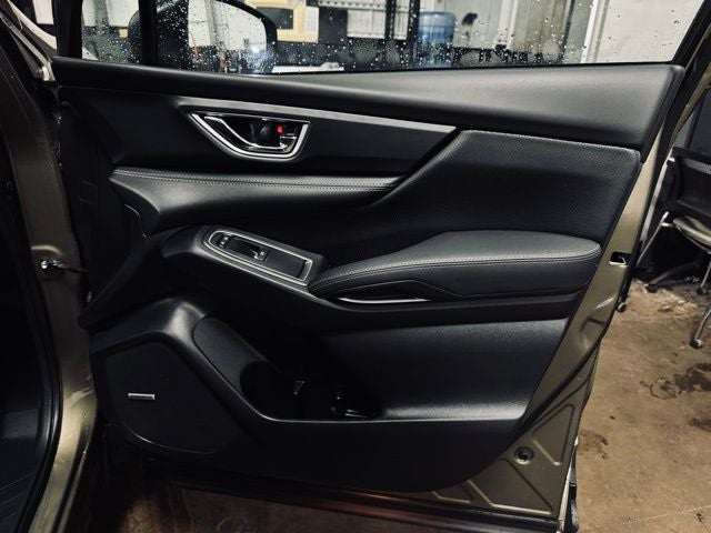 2025 Subaru Ascent Limited 8-Passenger